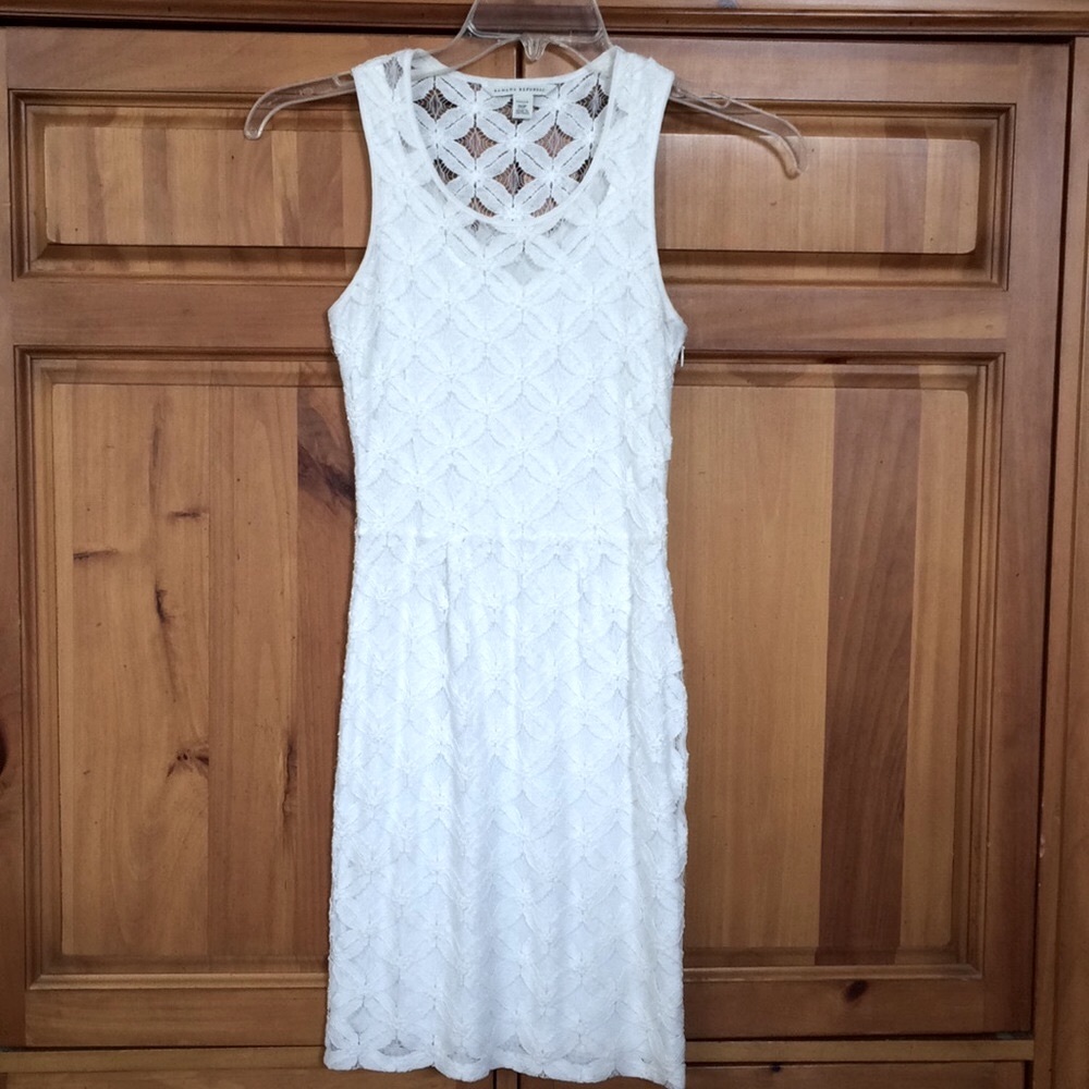 Banana Republic lined floral lace overlay midi
